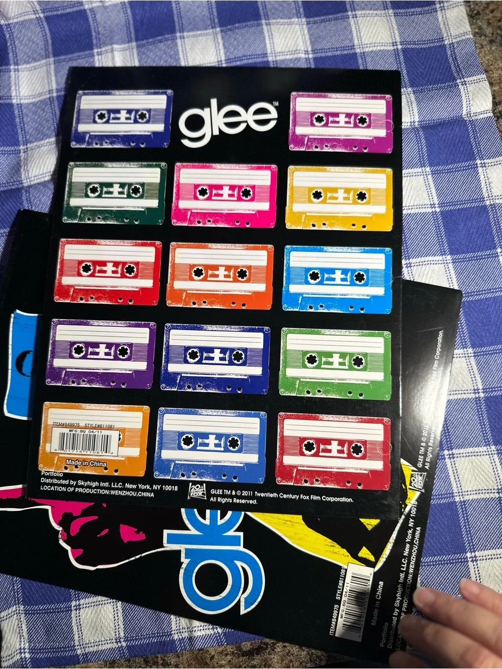 2011 Glee (set of 3) 3 hole portfolio pocket folders Colorful Pop Art Decals